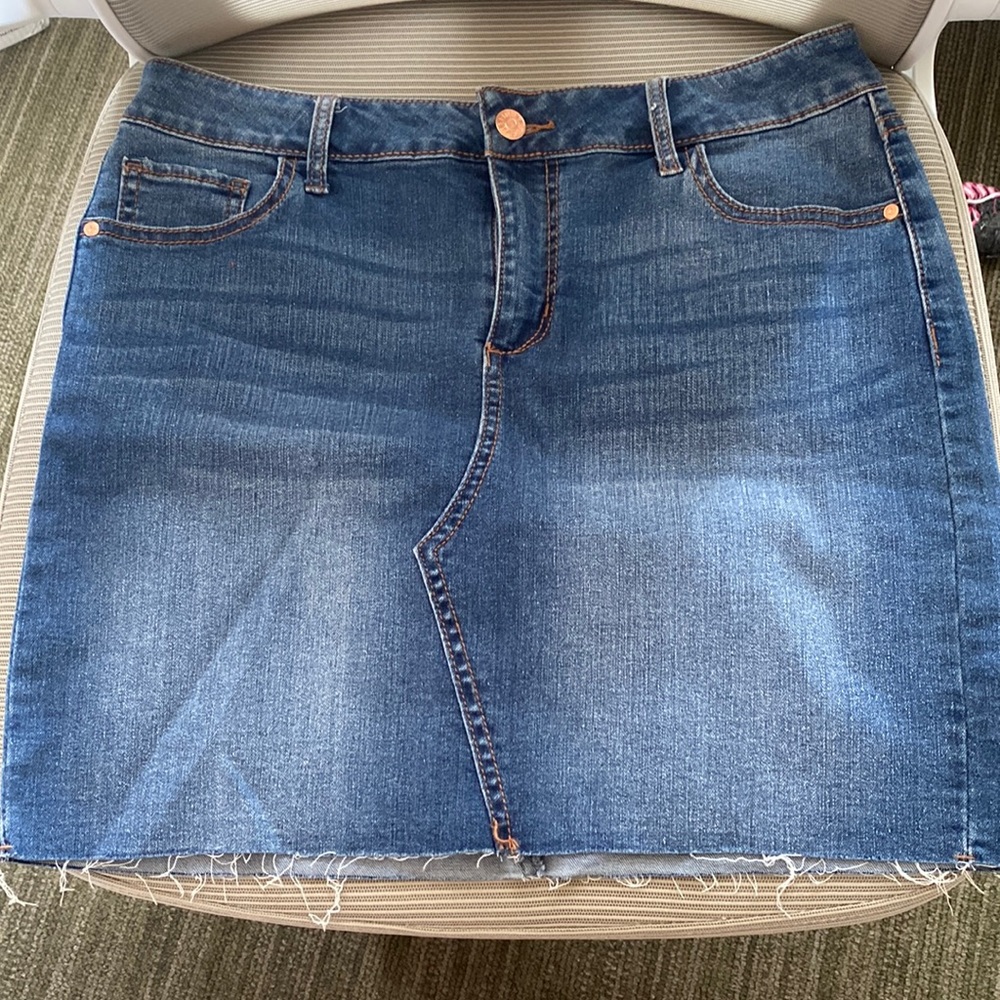 Mini Jean skirt